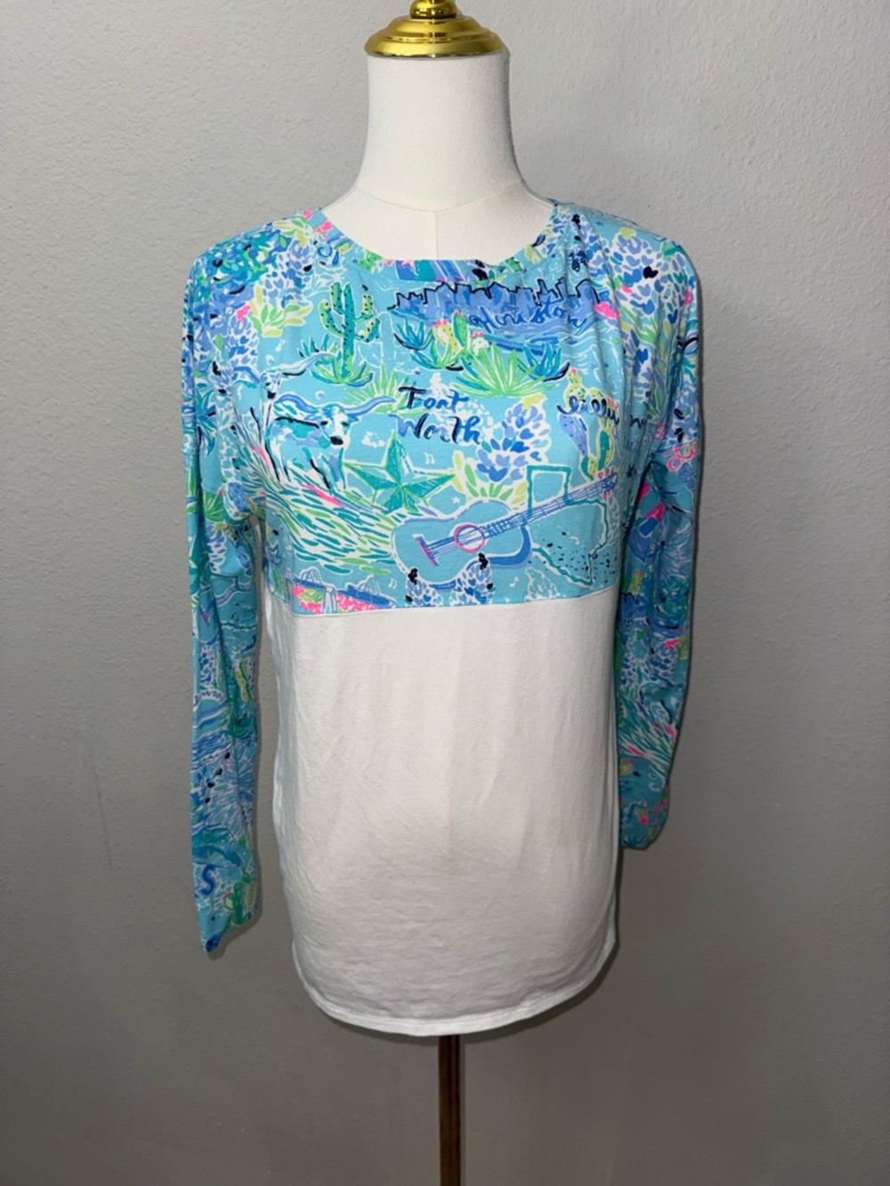 Lilly Pulitzer Lilly Loves Texas XS Finn Top In Bayside Blue